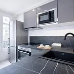 Arc De Triomphe - Premium For 4 Apartment Paris
