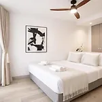 Arc De Triomphe - Premium For 4 Apartamento París