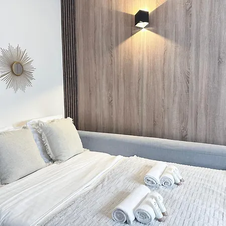 Champs - Elysees Finest Flat شقة باريس