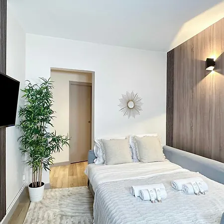 Champs - Elysees Finest Flat