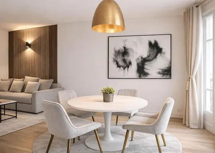 Arc De Triomphe - Premium For 4 *