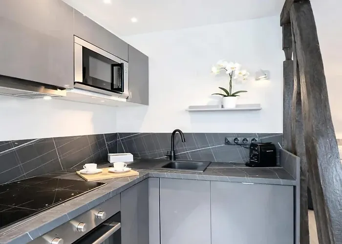 Arc De Triomphe - Premium For 4 *